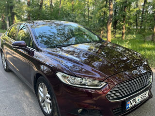 Ford Fusion foto 6