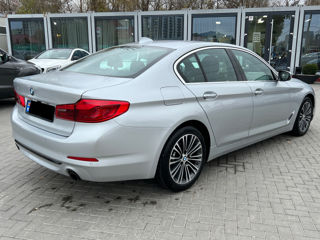 BMW 5 Series foto 4