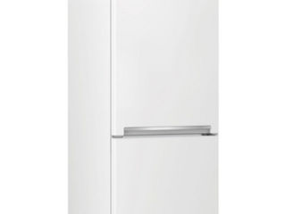 Холодильник Beko RCSA366K40WN