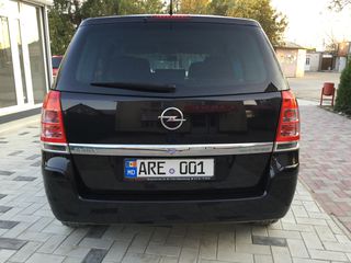 Opel Zafira foto 4