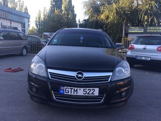 Opel Astra foto 1