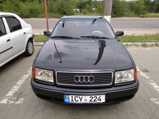 Audi 100 foto 9