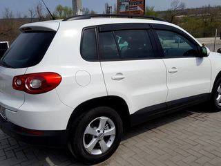 Volkswagen Tiguan foto 7