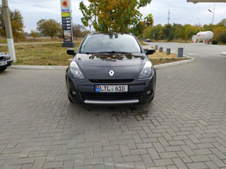 Renault Clio foto 1