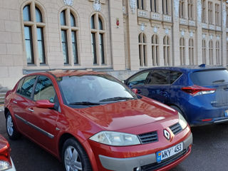 Renault Megane foto 2