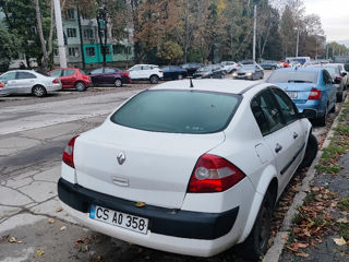 Renault Megane foto 2