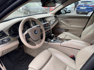 BMW 5 Series foto 10