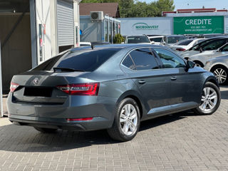 Skoda Superb foto 5