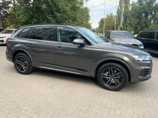 Audi Q7 foto 2