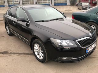 Skoda Superb foto 3