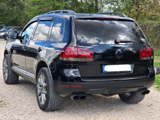 Volkswagen Touareg foto 2