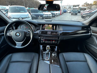 BMW 5 Series foto 10