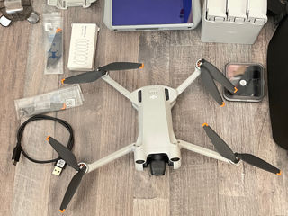 Dronă DJI Mini 3 pro Fly More Combo + Smart Controller