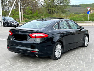 Ford Fusion foto 4