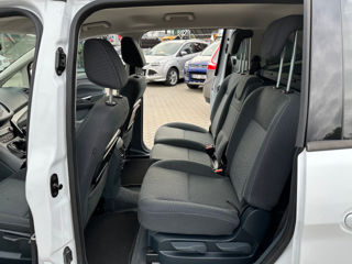 Ford Grand C-MAX foto 16