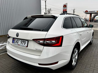 Skoda Superb foto 14