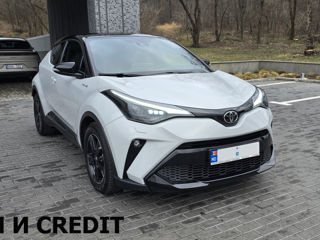 Toyota C-HR foto 2