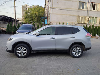 Nissan X-Trail foto 2