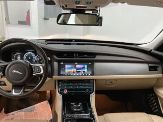 Jaguar Xf фото 4