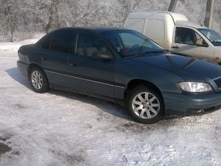 Opel Omega foto 2