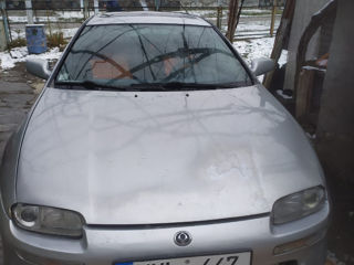 Mazda 323 foto 5