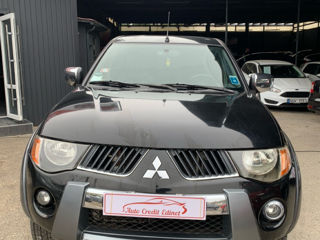 Mitsubishi L200 foto 3