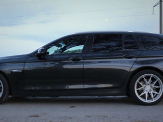 BMW 5 Series foto 2