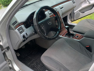 Mercedes E-Class foto 7