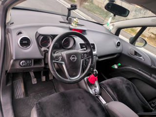 Opel Meriva foto 2