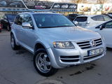 Volkswagen Touareg foto 1