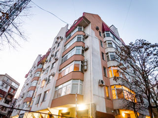 Apartament cu 5 camere sau mai multe, 321 m², Centru, Chișinău