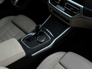 BMW 3 Series foto 8