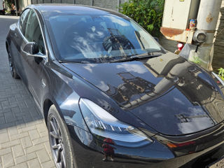 Tesla Model 3 foto 5