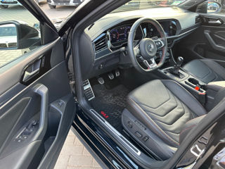 Volkswagen Jetta foto 7