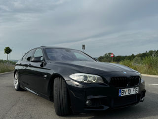 BMW 5 Series foto 2