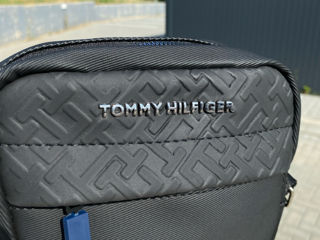 Tommy Hilfiger foto 2