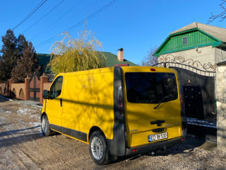 Opel Vivaro foto 2