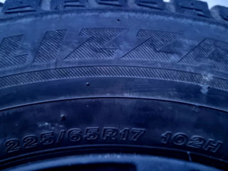 R17 225 65 Bridgestone foto 6