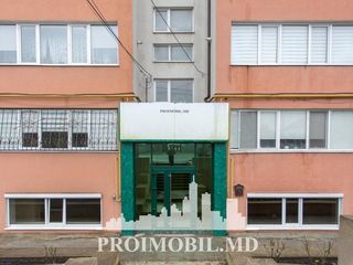 Vînzare sp. comercial! Durlești, prima linie, 104 mp, ofertă urgentă! foto 1