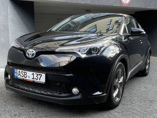 Toyota C-HR foto 3