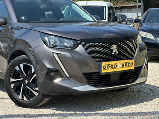 Peugeot 2008 foto 2