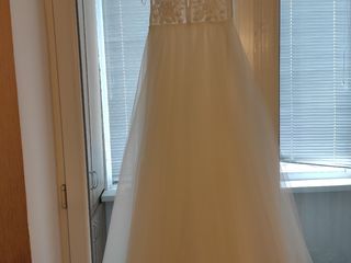 Свадебное платье (хорошее состояние) -3000 лей + круг foto 4