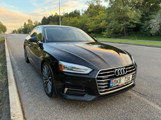 Audi A5 foto 1