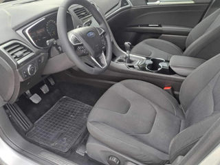 Ford Mondeo foto 2