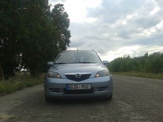 Mazda 2 foto 2