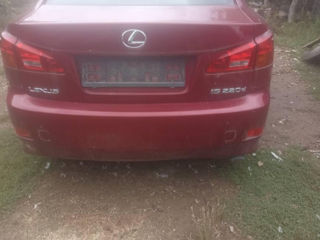 Lexus is 220d foto 2