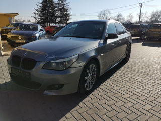 BMW 5 Series foto 2