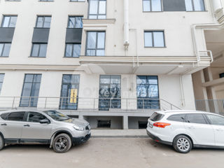 Chirie! Spațiu comercial, open space, Strășeni, 350 €