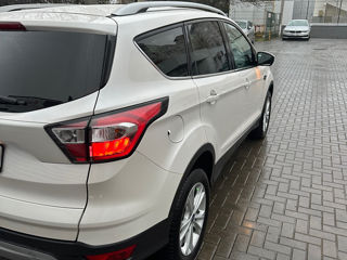 Ford Kuga foto 8