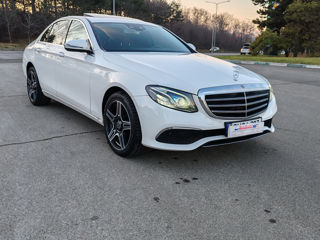 Mercedes E-Class foto 7